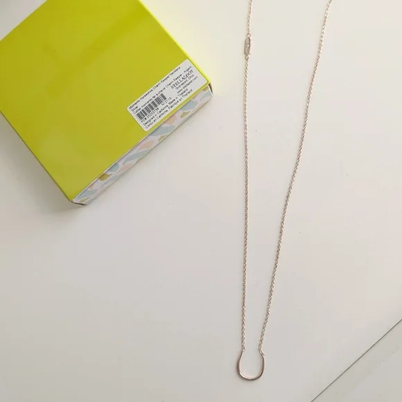 Stella & Dot Horseshoe Momento Charm Keeper Necklace (Silver) - Picture 4 of 8